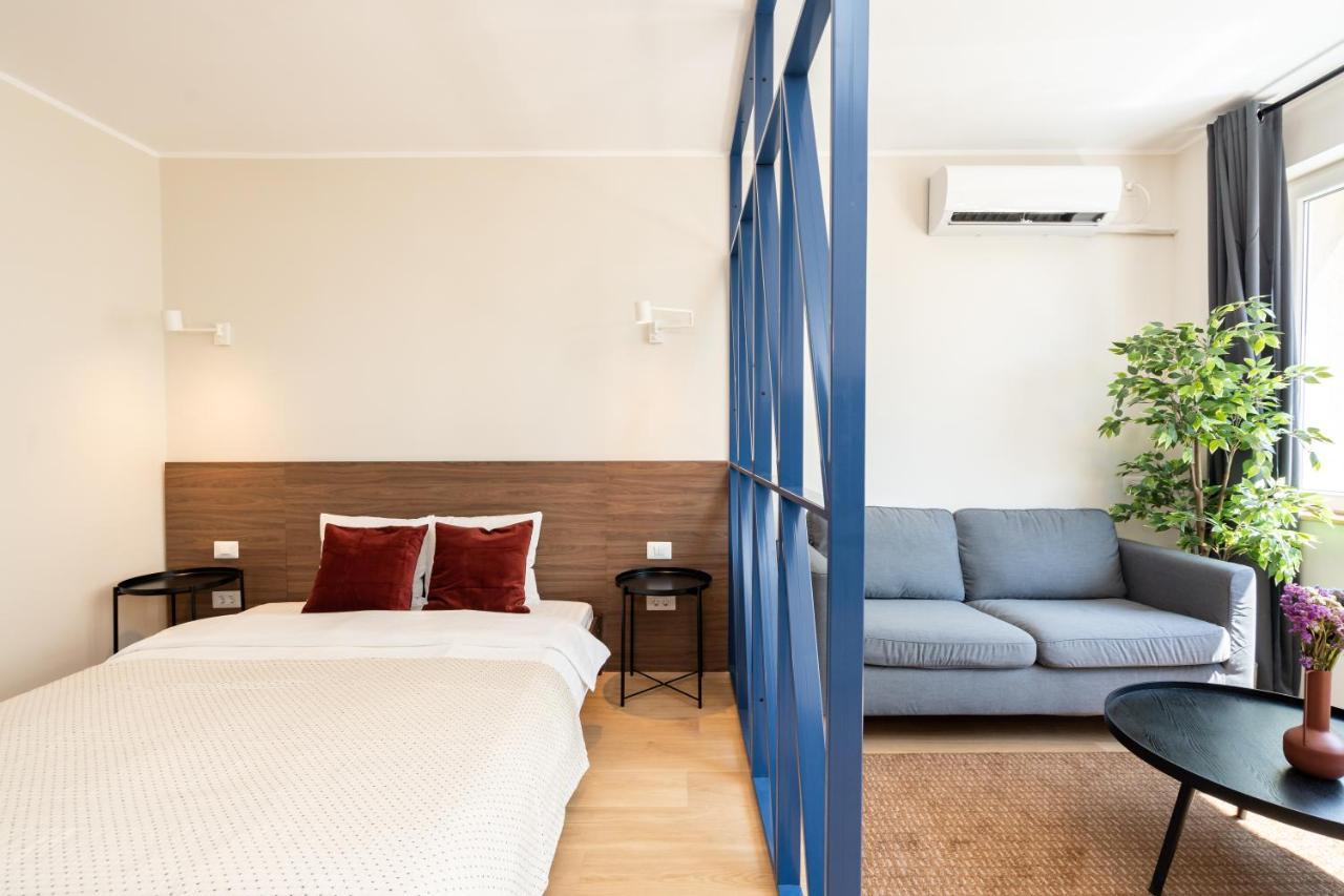 Elegant Studio In The Heart Of The Town Букурещ Екстериор снимка