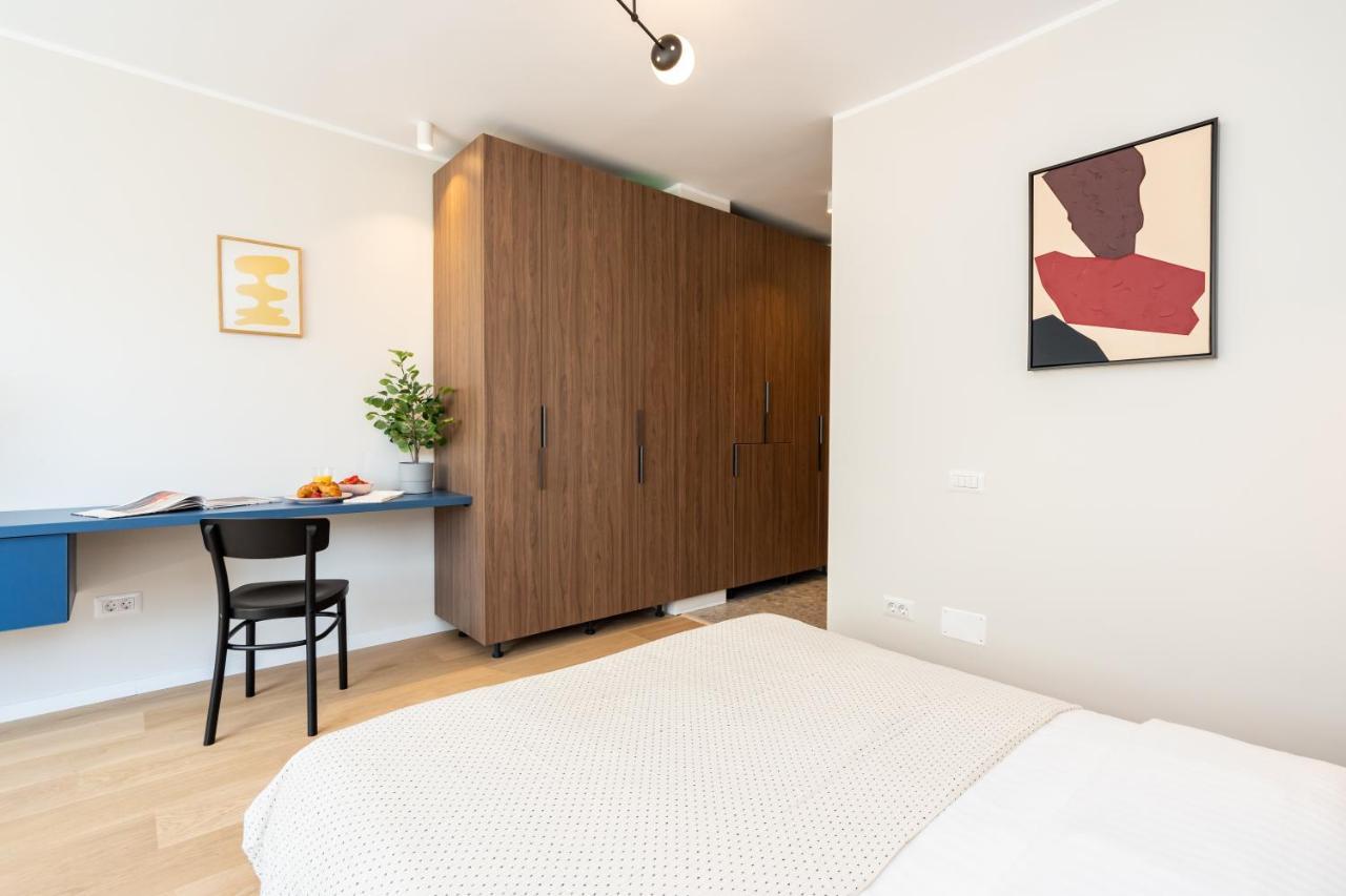 Elegant Studio In The Heart Of The Town Букурещ Екстериор снимка