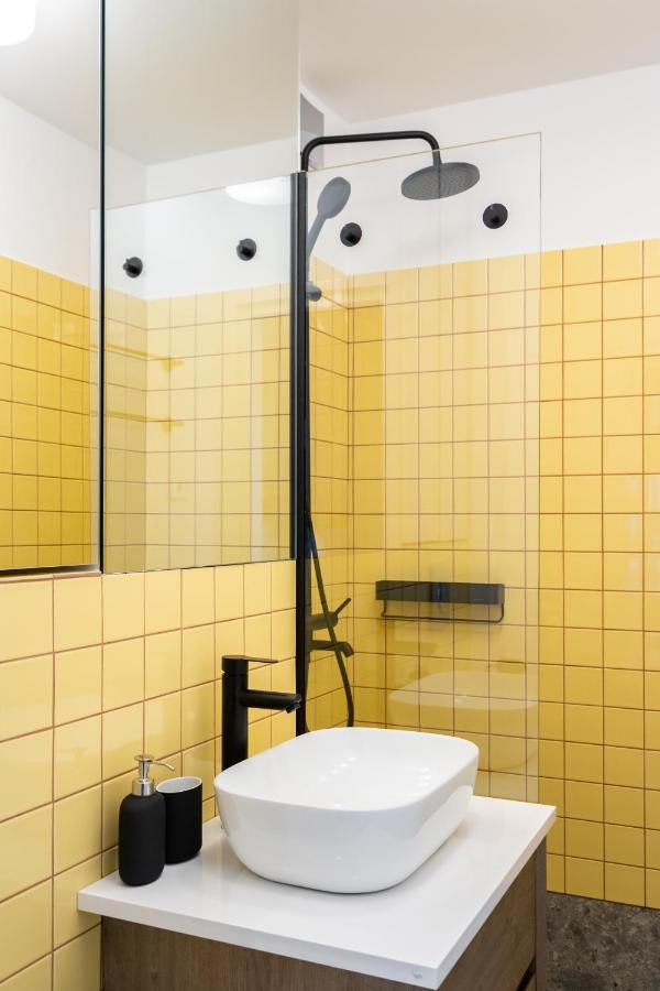 Elegant Studio In The Heart Of The Town Букурещ Екстериор снимка
