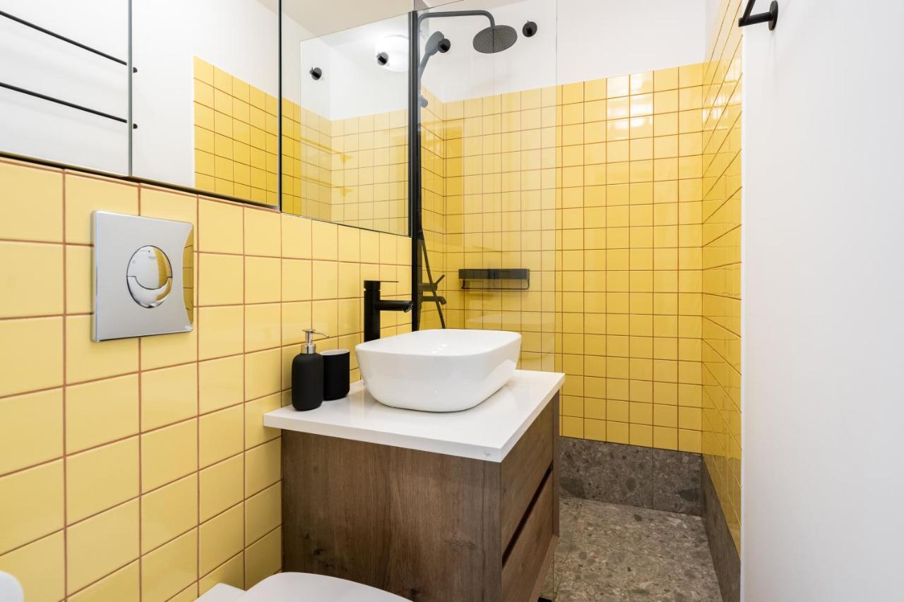 Elegant Studio In The Heart Of The Town Букурещ Екстериор снимка